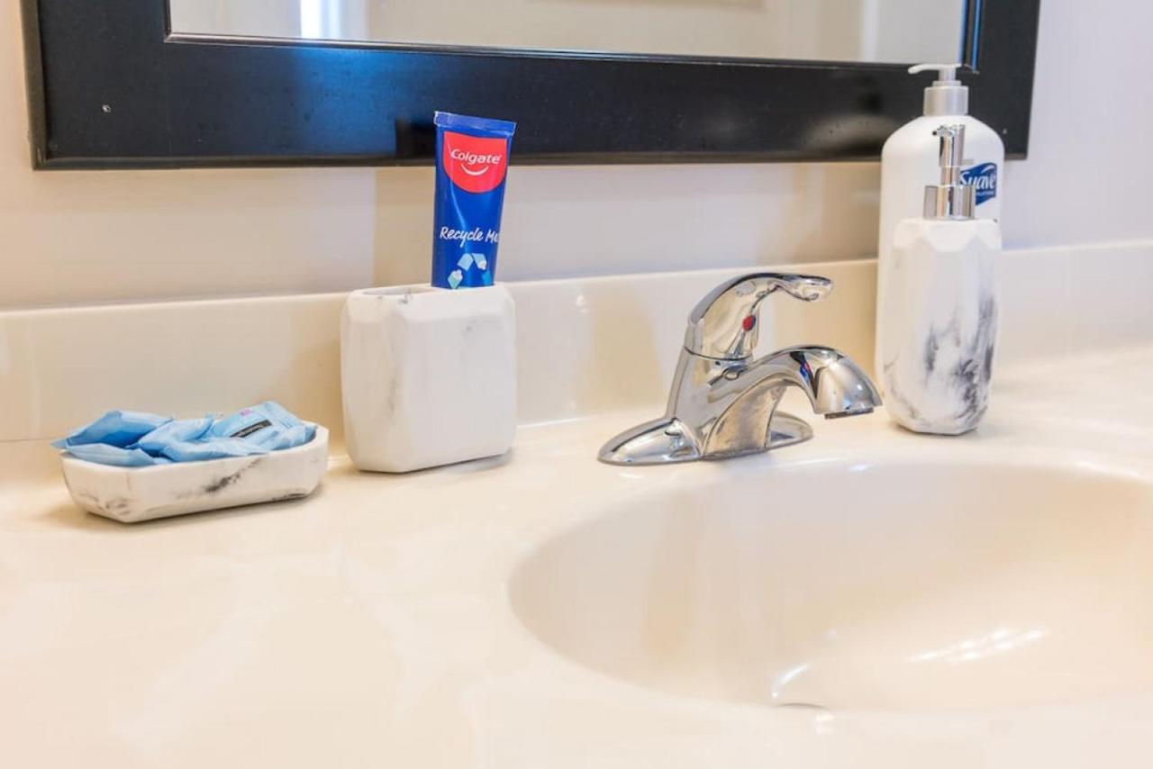 Private Bedroom Downtown Indy - Shared Indianapolis Ngoại thất bức ảnh